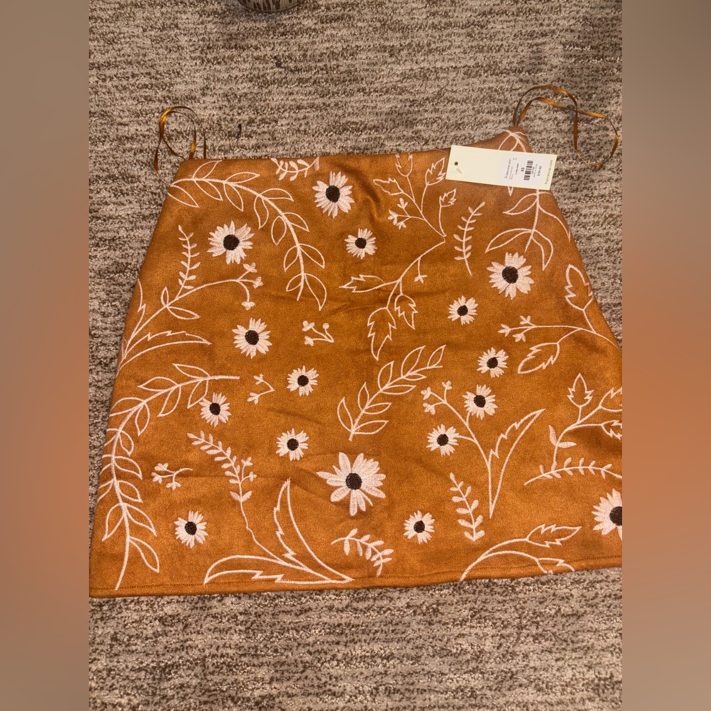 Francesca's Collections Warm orange/brown/tan skirt